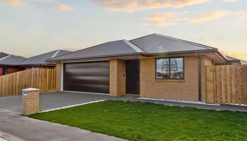 6 Trainers Lane , Yaldhurst