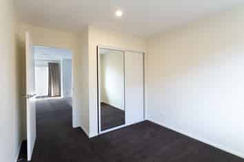 6 Trainers Lane , Yaldhurst