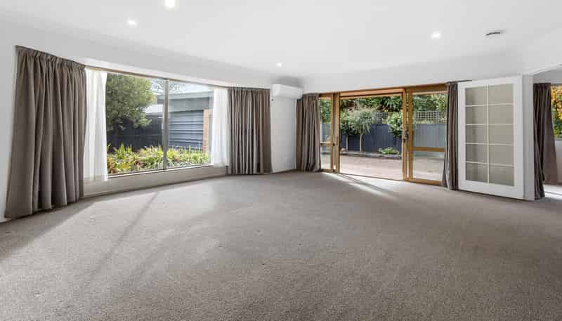 2/30 Naseby Street, Merivale
