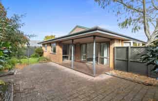 2/30 Naseby Street, Merivale