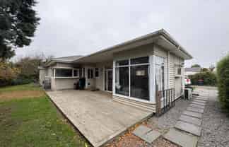 9 Gibson Drive, Hornby