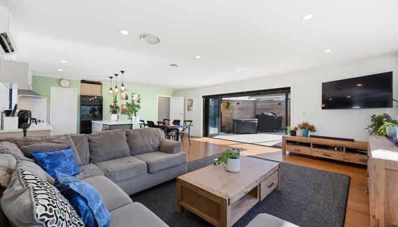 64 Robbies Road, Shelly Park