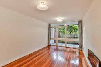 2/40A Hamilton Road, Herne Bay