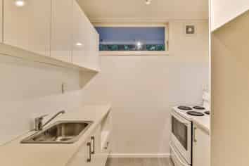 2/40A Hamilton Road, Herne Bay