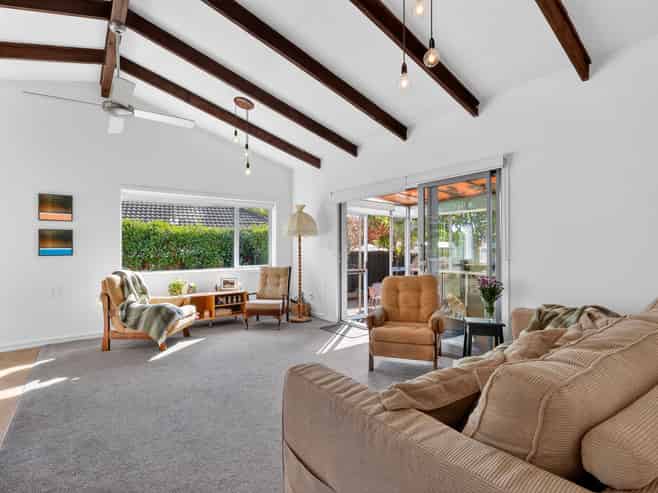 2/47 Neale Avenue, Stoke
