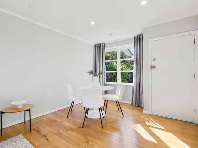 4/9 Wright Road, Point Chevalier