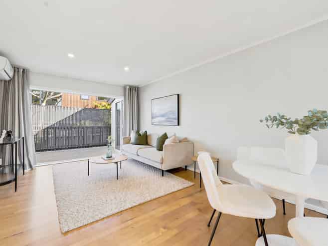 4/9 Wright Road, Point Chevalier
