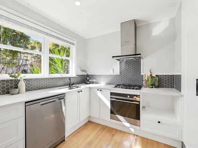4/9 Wright Road, Point Chevalier