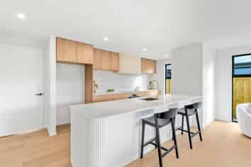 22 Greenslade Drive, LINCOLN