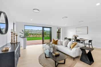 22 Greenslade Drive, LINCOLN