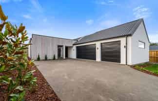 22 Greenslade Drive, LINCOLN