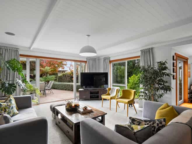 8 Croziers Road, Saint Albans