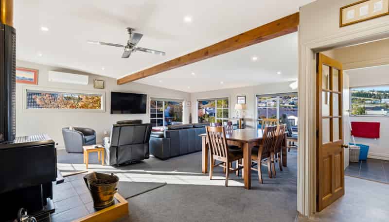 56 Gladstone Road North, Mosgiel