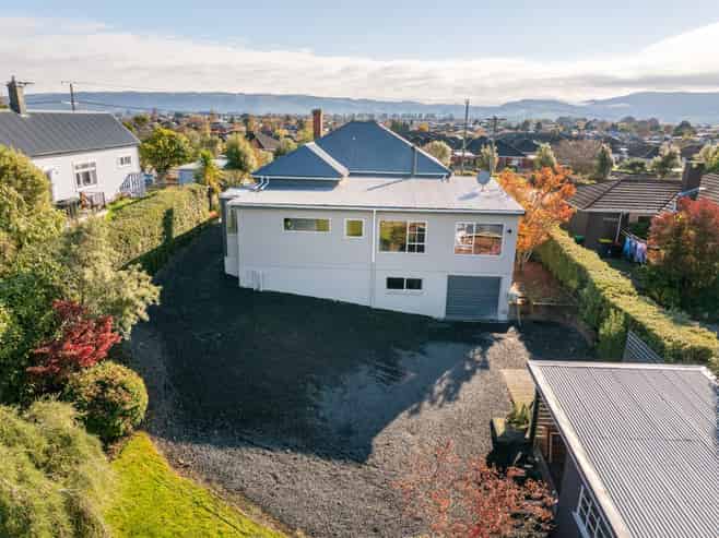 56 Gladstone Road North, Mosgiel