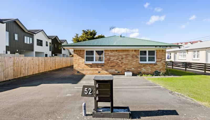 52b Cameron Road, Hamilton East