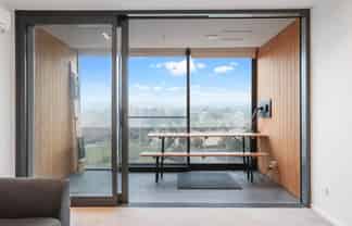 302/1 Buscomb Avenue, Henderson