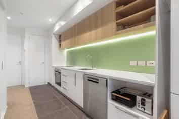 302/1 Buscomb Avenue, Henderson