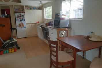 1/69 Howe Street (back unit), Howick