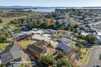 17 Upland Street, Brookfield