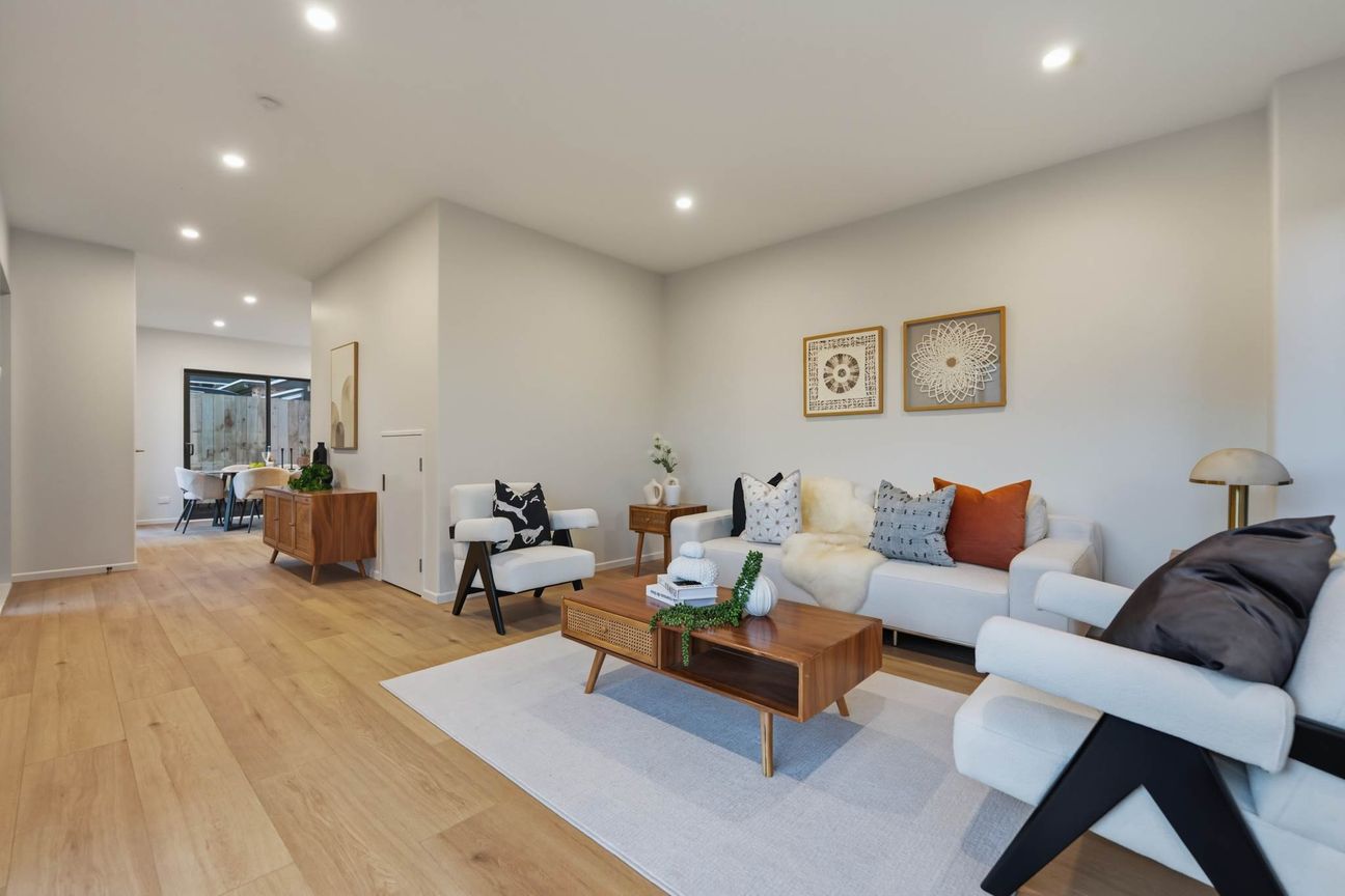 Brand new in Macleans Zone, near Marina - Vista 6