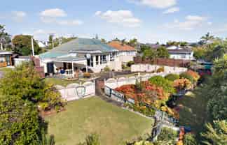 12 Howlett Street, Waterview