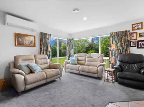 13 Beverley Crescent, Maungatapere
