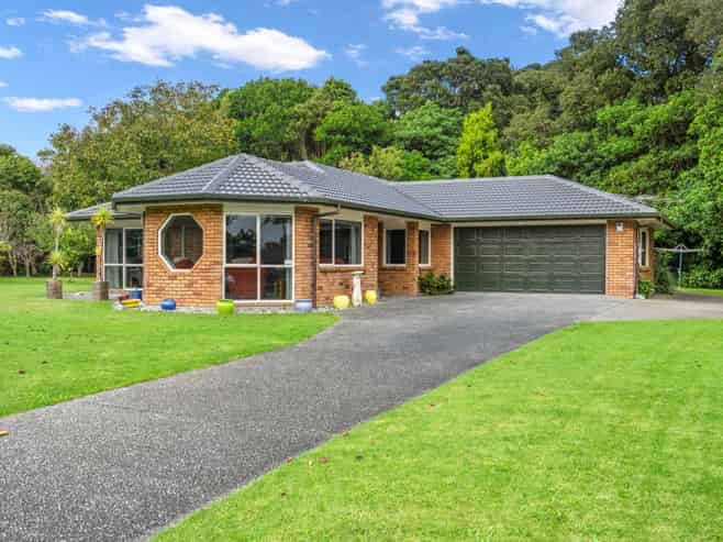 13 Beverley Crescent, Maungatapere