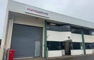 Central Hutt Warehousing with Parking