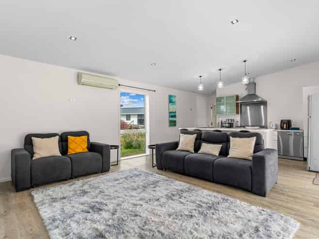 4 Te Whai Street, Mangawhai Heads
