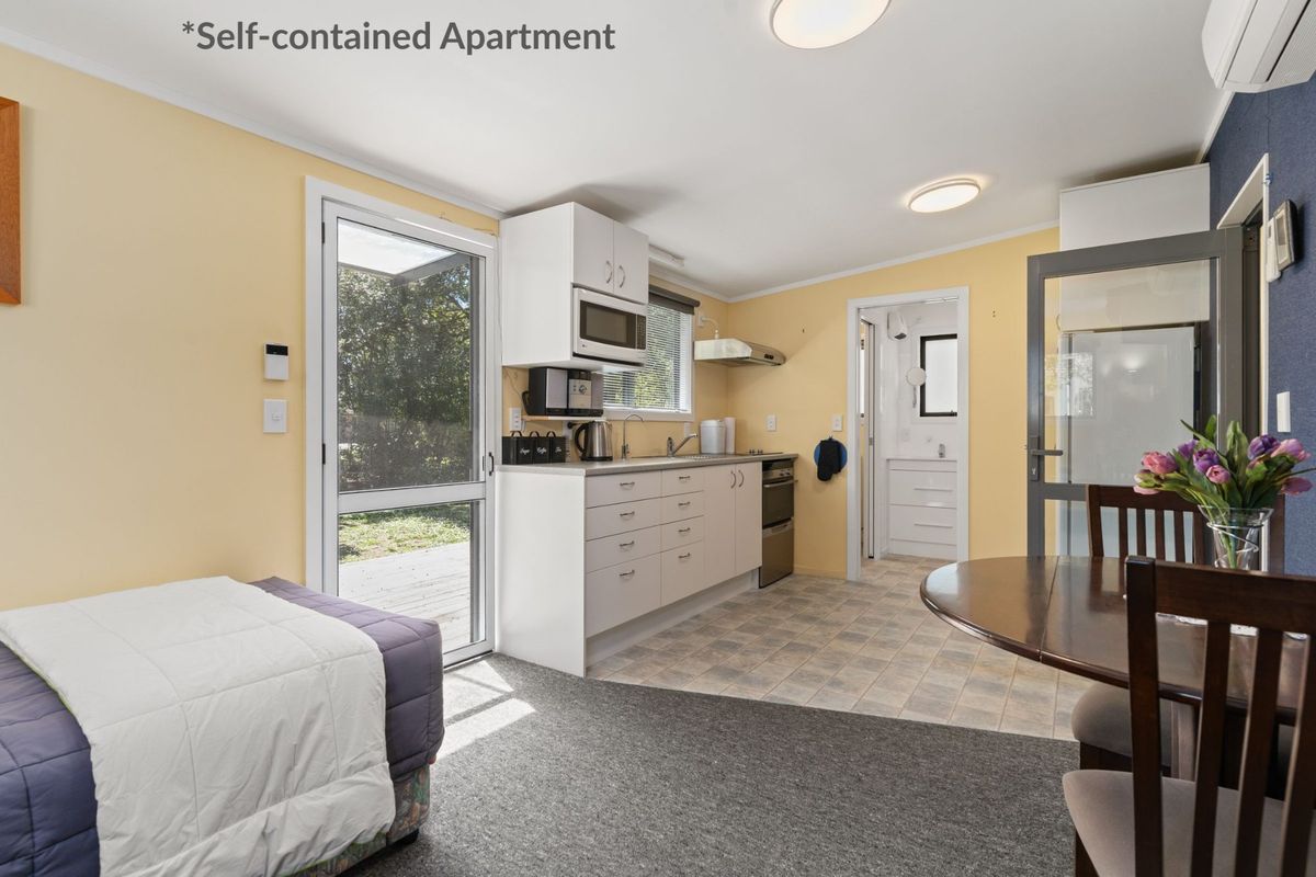 Easy care living in a great location - Más