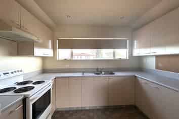 2 Honey-Tye Way, Stoke