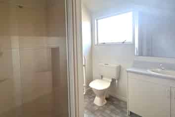 2 Honey-Tye Way, Stoke