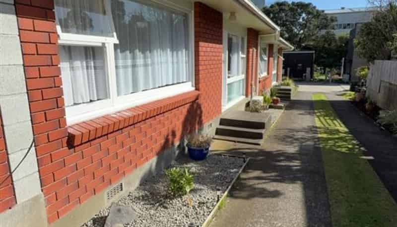 2/36A Gaine Street, New Plymouth