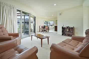 8 Saint Hill Rise, Havelock North
