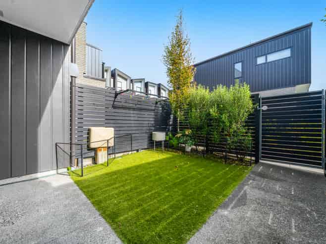 22/28 Westgate Drive, Massey
