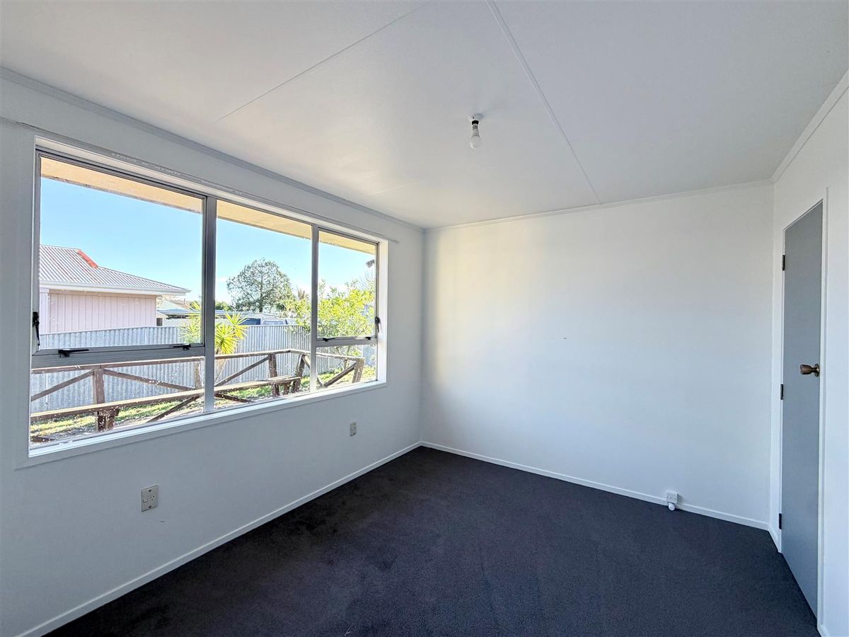 Refreshed, 3 bedroom family home! - Ansicht 5