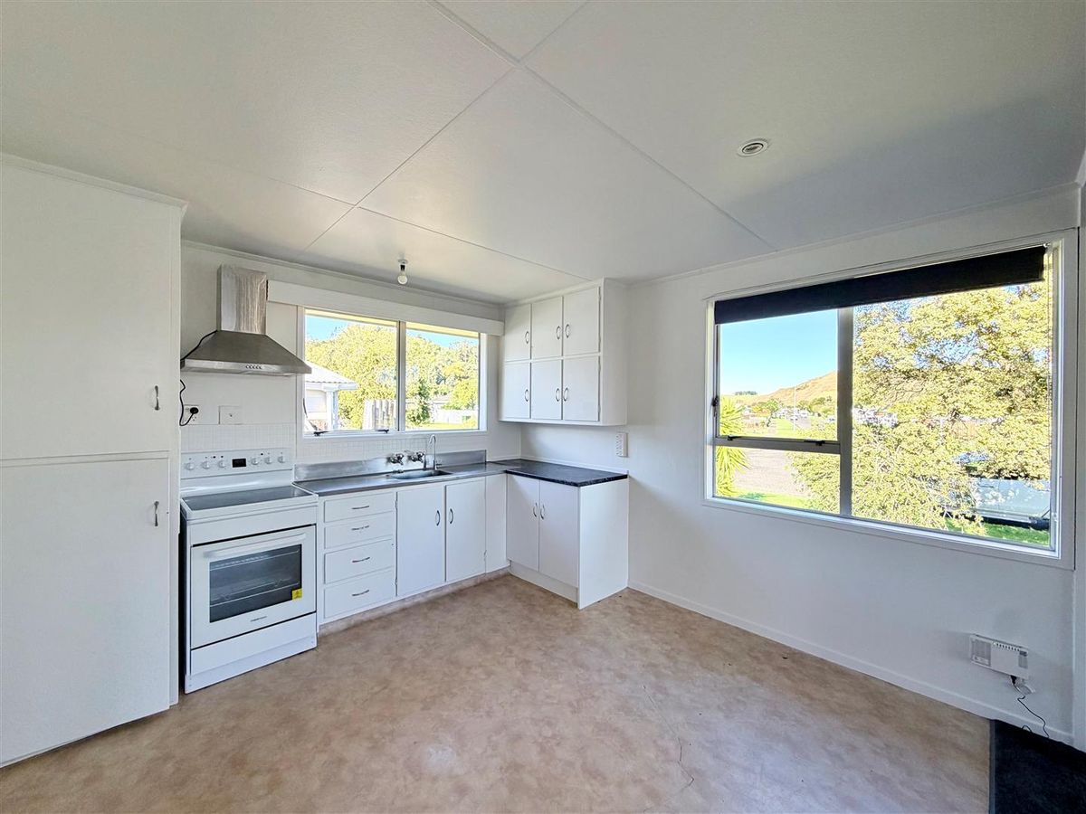 Refreshed, 3 bedroom family home! - Ansicht 3
