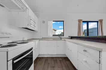 3/2A Moreland Road, Mount Albert