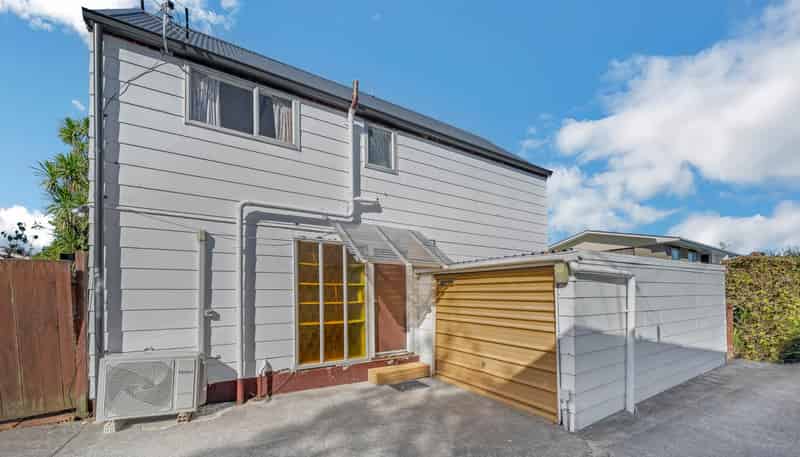 3/2A Moreland Road, Mount Albert