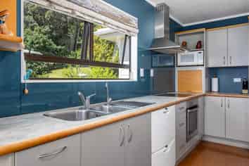 55c West End Road, Ohope