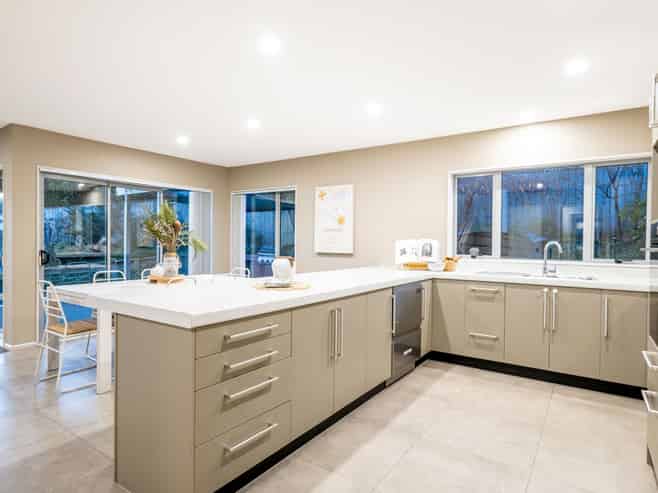 6 Sumner Terrace, Aotea