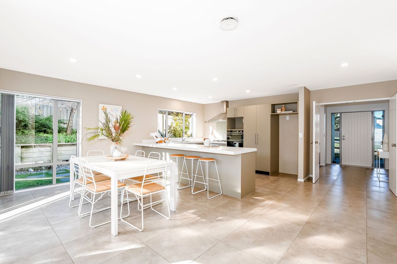 Incredible buying in Aotea - Offers over $1,095,000 - Ansicht 2