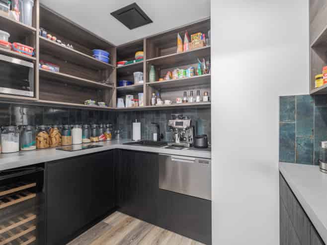 42 Selfe Crescent, Burwood