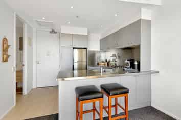804/86 The Strand, Parnell
