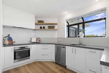 23 Brookesmith Drive, Waiuku