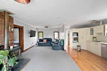 67  Grange Street , Winton
