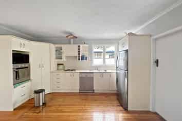 67  Grange Street , Winton