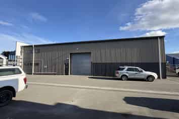 Office and warehouse opportunity