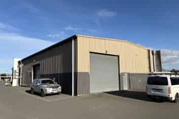 Office and warehouse opportunity