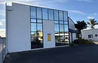 Office and warehouse opportunity